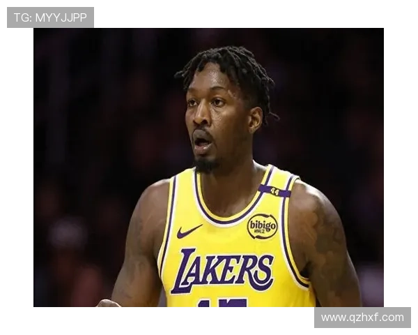 湖人对决开拓者 史密斯精彩表现助力球队胜利